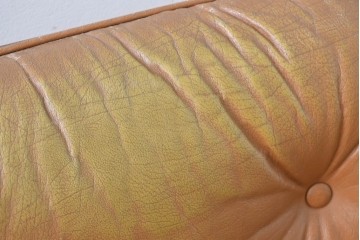 【ジャンク品】　アメリカヴィンテージ　Hermanmiller(ハーマンミラー社)　ローズウッド材　本革シートのイームズラウンジチェア&オットマンのセット　定価約113万円　(R-086852)