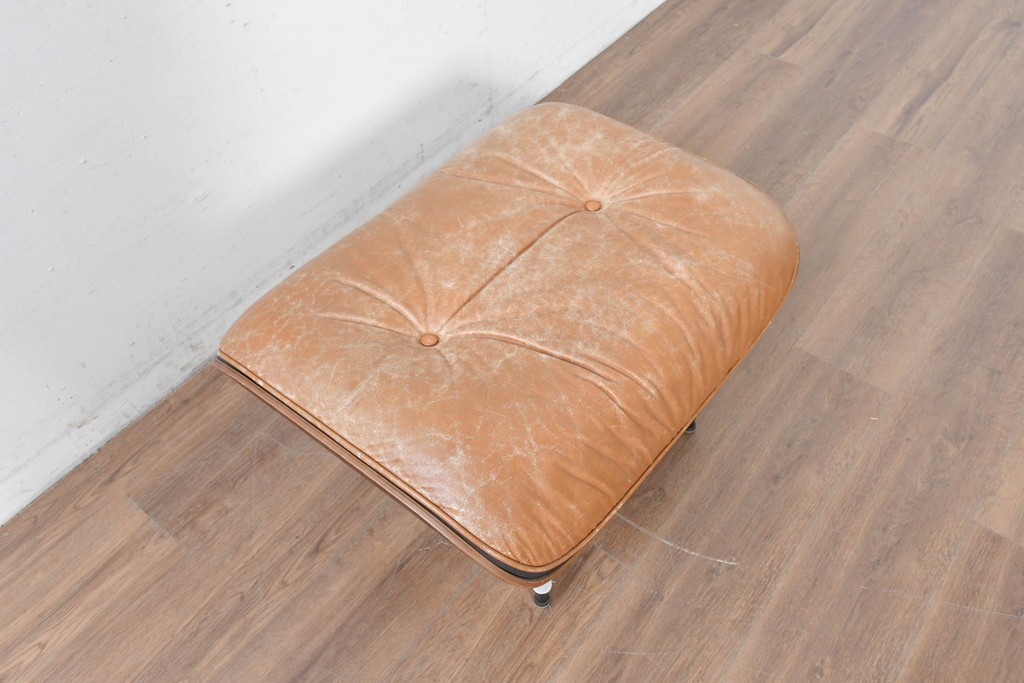 【ジャンク品】　アメリカヴィンテージ　Hermanmiller(ハーマンミラー社)　ローズウッド材　本革シートのイームズラウンジチェア&オットマンのセット　定価約113万円　(R-086852)