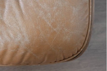 【ジャンク品】　アメリカヴィンテージ　Hermanmiller(ハーマンミラー社)　ローズウッド材　本革シートのイームズラウンジチェア&オットマンのセット　定価約113万円　(R-086852)