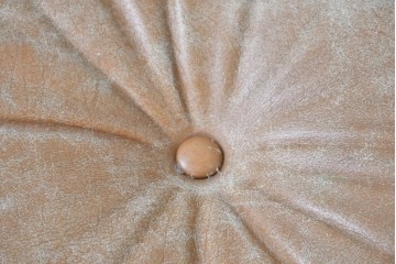 【ジャンク品】　アメリカヴィンテージ　Hermanmiller(ハーマンミラー社)　ローズウッド材　本革シートのイームズラウンジチェア&オットマンのセット　定価約113万円　(R-086852)