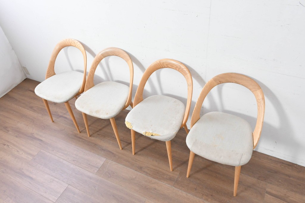 中古　イタリア製　porada(ポラダ)　Ester(エスター)シリーズ　ナチュラルアッシュ　曲線が美しいダイニングチェア4脚セット　定価(4脚合計)約137万円　(R-086854)