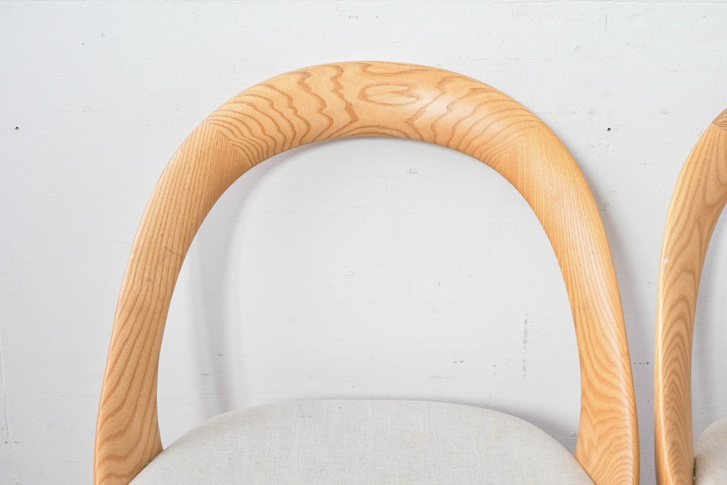 中古　イタリア製　porada(ポラダ)　Ester(エスター)シリーズ　ナチュラルアッシュ　曲線が美しいダイニングチェア4脚セット　定価(4脚合計)約137万円　(R-086854)
