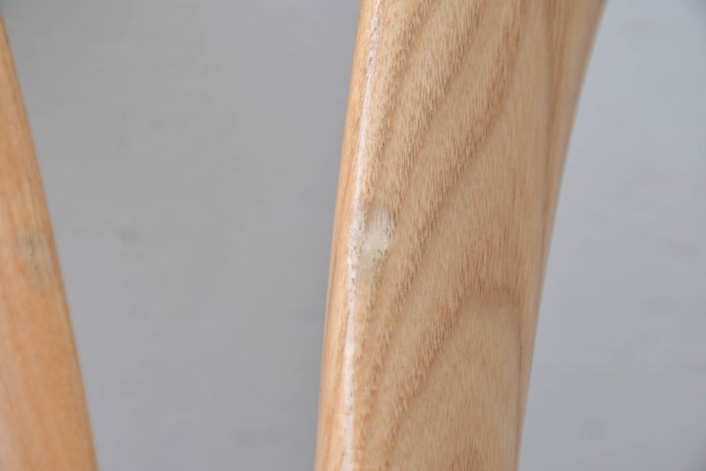 中古　イタリア製　porada(ポラダ)　Ester(エスター)シリーズ　ナチュラルアッシュ　曲線が美しいダイニングチェア4脚セット　定価(4脚合計)約137万円　(R-086854)