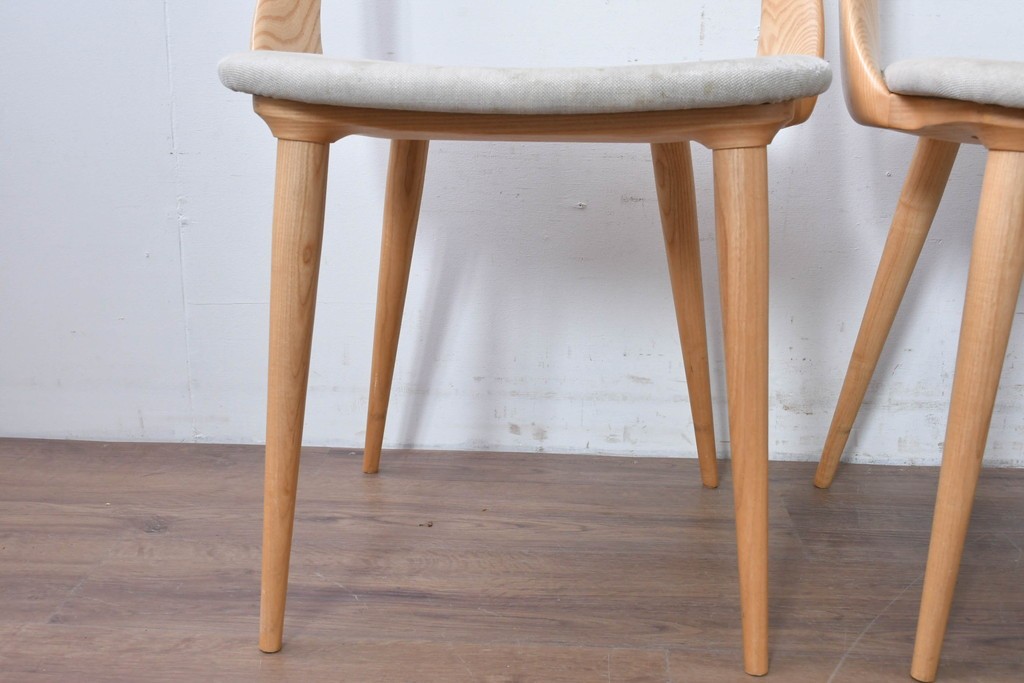 中古　イタリア製　porada(ポラダ)　Ester(エスター)シリーズ　ナチュラルアッシュ　曲線が美しいダイニングチェア4脚セット　定価(4脚合計)約137万円　(R-086854)