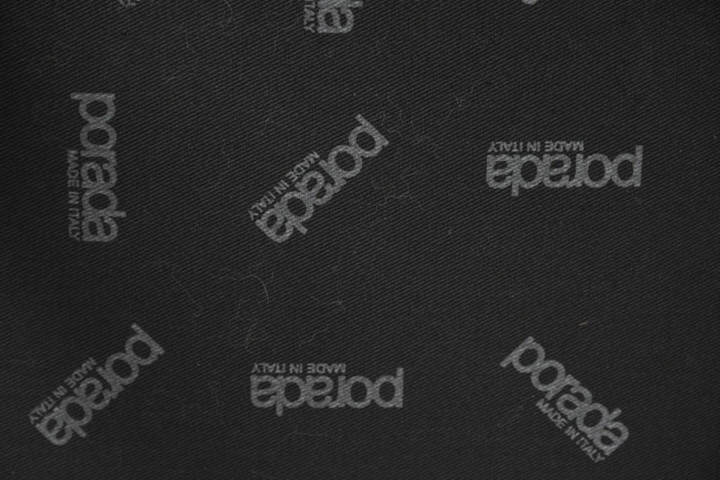 中古　イタリア製　porada(ポラダ)　Ester(エスター)シリーズ　ナチュラルアッシュ　曲線が美しいダイニングチェア4脚セット　定価(4脚合計)約137万円　(R-086854)