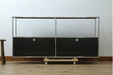 中古　スイス　USMハラー(USM Haller)　ドロップダウンドア収納付きの2段シェルフ　定価約24万円　(R-086855)