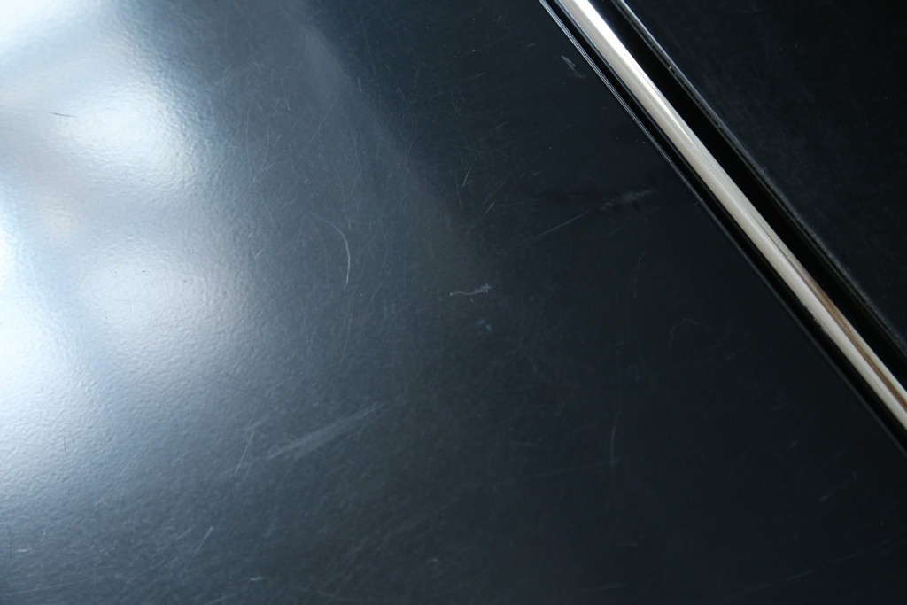 中古　スイス　USMハラー(USM Haller)　ドロップダウンドア収納付きの2段シェルフ　定価約24万円　(R-086855)