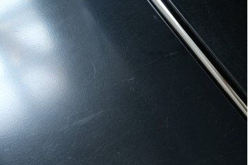 中古　スイス　USMハラー(USM Haller)　ドロップダウンドア収納付きの2段シェルフ　定価約24万円　(R-086855)