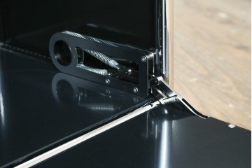 中古　スイス　USMハラー(USM Haller)　ドロップダウンドア収納付きの2段シェルフ　定価約24万円　(R-086855)