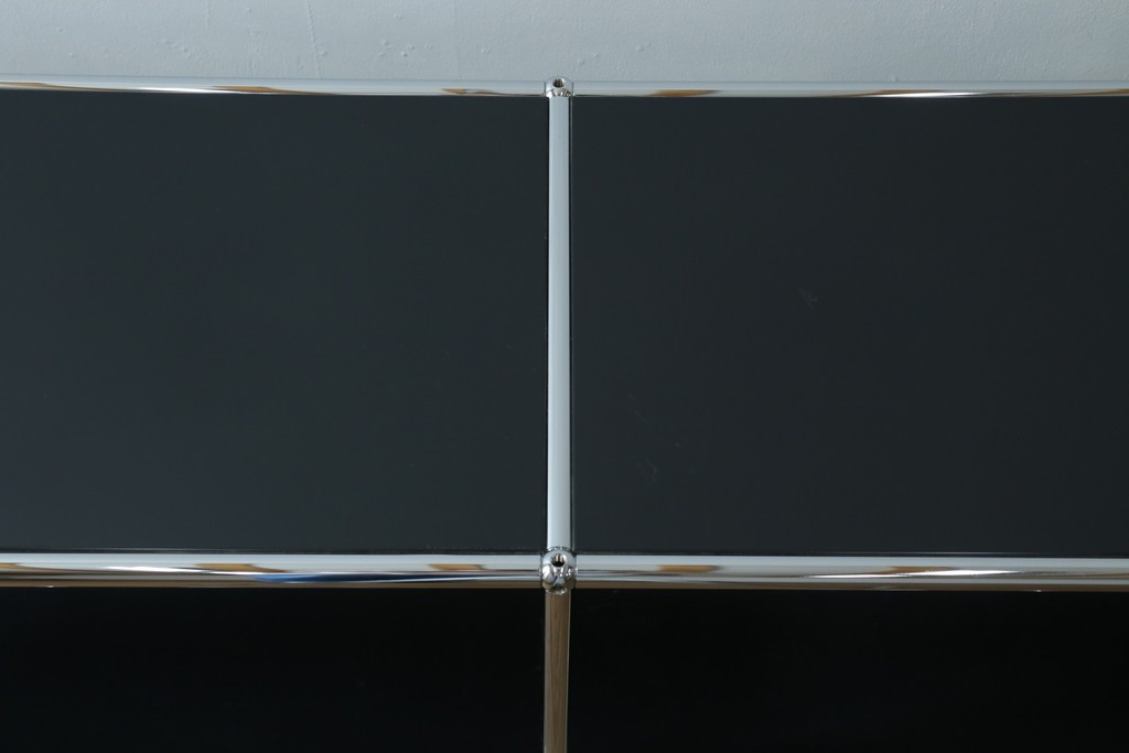 中古　スイス　USMハラー(USM Haller)　ドロップダウンドア収納付きの2段シェルフ　定価約24万円　(R-086855)