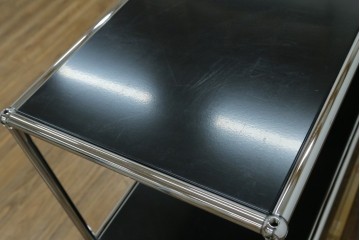 中古　スイス　USMハラー(USM Haller)　ドロップダウンドア収納付きの2段シェルフ　定価約24万円　(R-086855)