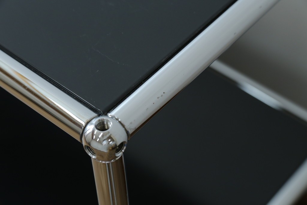 中古　スイス　USMハラー(USM Haller)　ドロップダウンドア収納付きの2段シェルフ　定価約24万円　(R-086855)