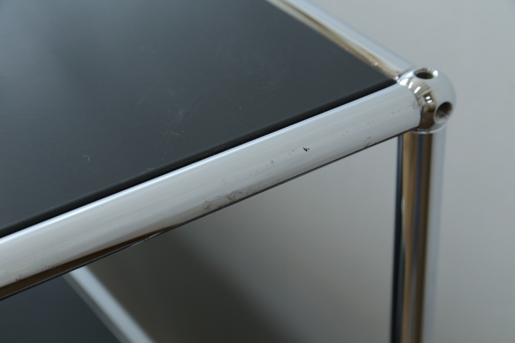 中古　スイス　USMハラー(USM Haller)　ドロップダウンドア収納付きの2段シェルフ　定価約24万円　(R-086855)