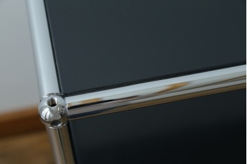 中古　スイス　USMハラー(USM Haller)　ドロップダウンドア収納付きの2段シェルフ　定価約24万円　(R-086855)