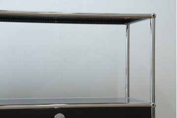 中古　スイス　USMハラー(USM Haller)　ドロップダウンドア収納付きの2段シェルフ　定価約24万円　(R-086855)