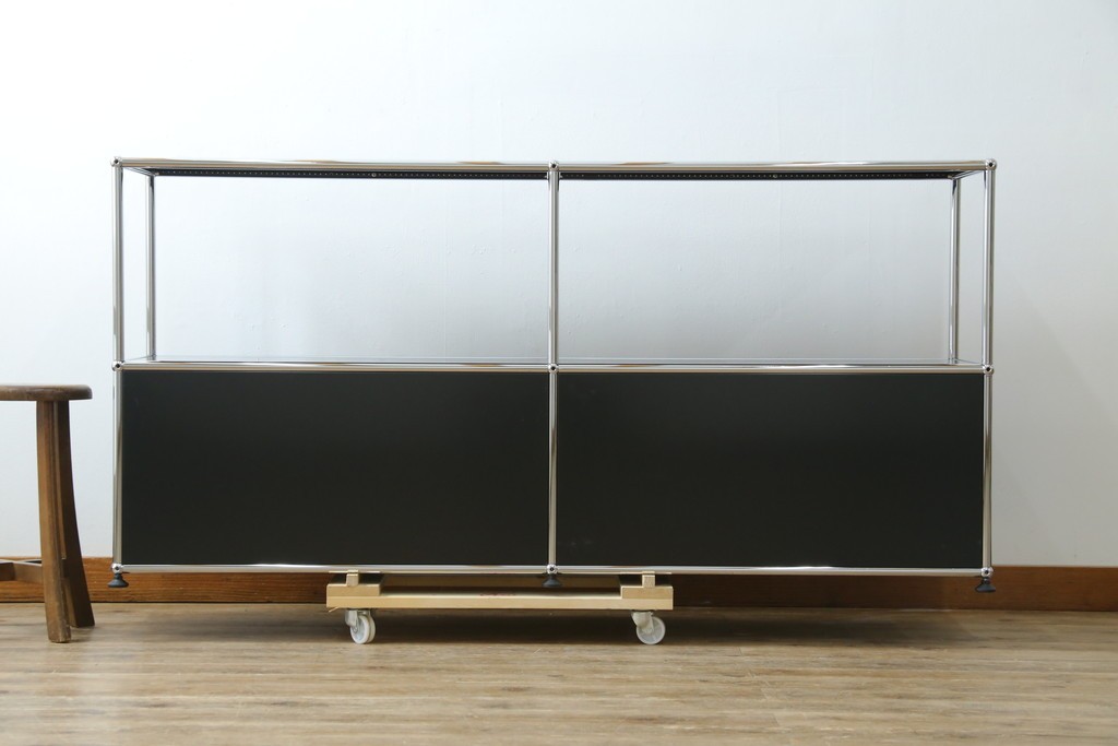 中古　スイス　USMハラー(USM Haller)　ドロップダウンドア収納付きの2段シェルフ　定価約24万円　(R-086855)