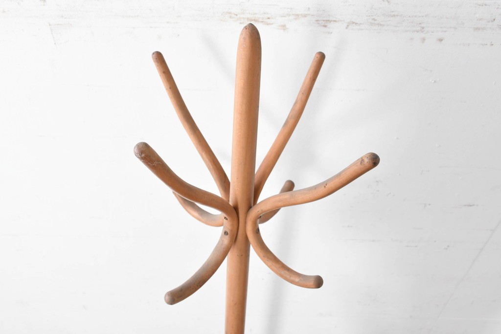 和製ヴィンテージ　秋田木工　曲げ木の優美な傘立て付きポールハンガー　(R-086856)