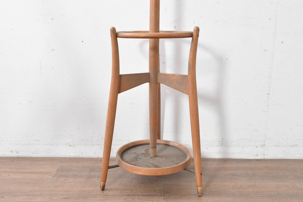 和製ヴィンテージ　秋田木工　曲げ木の優美な傘立て付きポールハンガー　(R-086856)