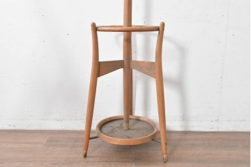 和製ヴィンテージ　秋田木工　曲げ木の優美な傘立て付きポールハンガー　(R-086856)
