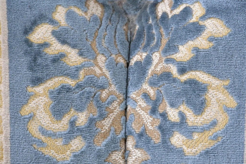 中古　DREXEL HERITAGE(ドレクセルヘリテイジ)　アカンサス紋様のジャガード織りが上品なラウンジチェア　(R-086858)