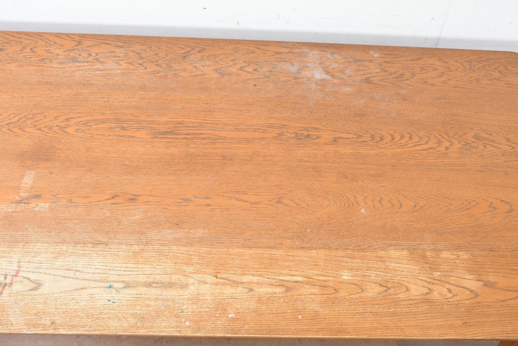 中古　トラックファニチャー(TRUCK FURNITURE)　楢(ナラ)材　無垢材ならではの素朴さが魅力のQUATTRO (クアトロ)ダイニングテーブル　(R-086860)