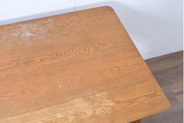 中古　トラックファニチャー(TRUCK FURNITURE)　楢(ナラ)材　無垢材ならではの素朴さが魅力のQUATTRO (クアトロ)ダイニングテーブル　(R-086860)