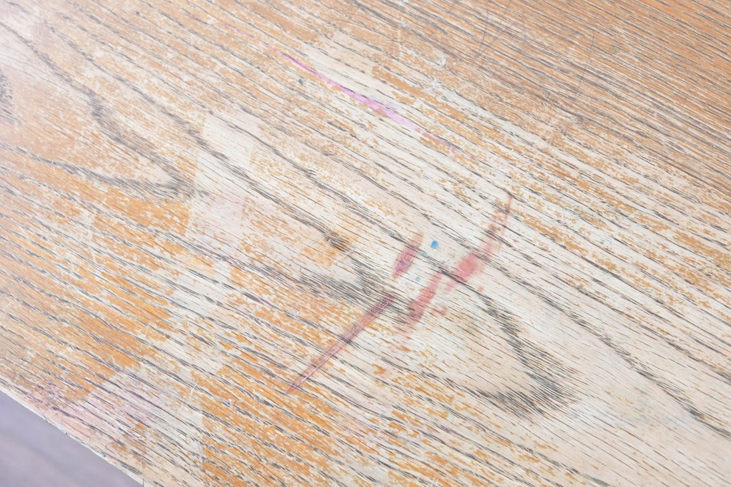 中古　トラックファニチャー(TRUCK FURNITURE)　楢(ナラ)材　無垢材ならではの素朴さが魅力のQUATTRO (クアトロ)ダイニングテーブル　(R-086860)