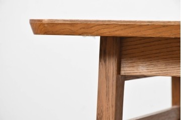 中古　トラックファニチャー(TRUCK FURNITURE)　楢(ナラ)材　無垢材ならではの素朴さが魅力のQUATTRO (クアトロ)ダイニングテーブル　(R-086860)