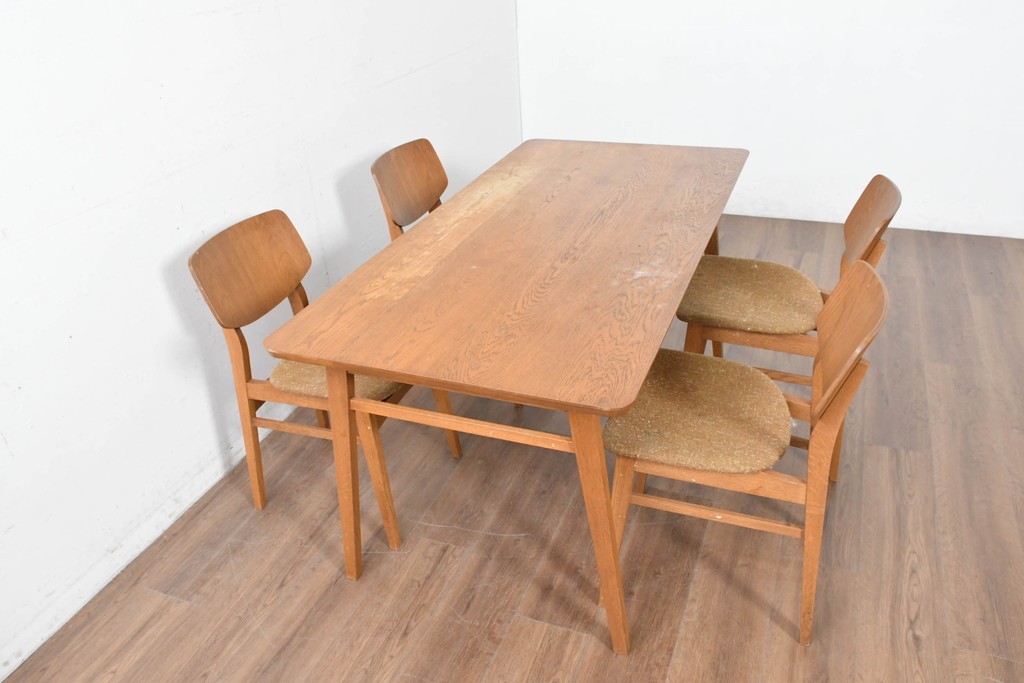 中古　トラックファニチャー(TRUCK FURNITURE)　楢(ナラ)材　ナチュラルな素材感が魅力のTORCH(トーチ)チェア4脚セット　定価(4脚合計)約32万7千円　(R-086861)