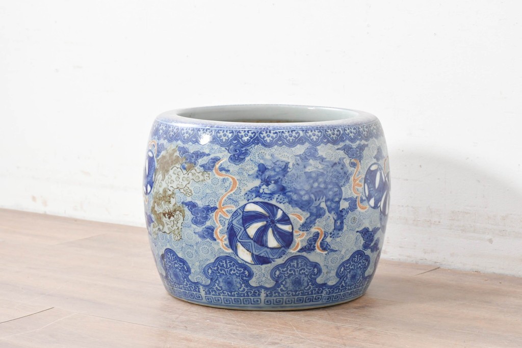 【簡易リペア限定品】　和製アンティーク　玉取獅子(獅子・鞠)モチーフの瀬戸火鉢　(R-086864)