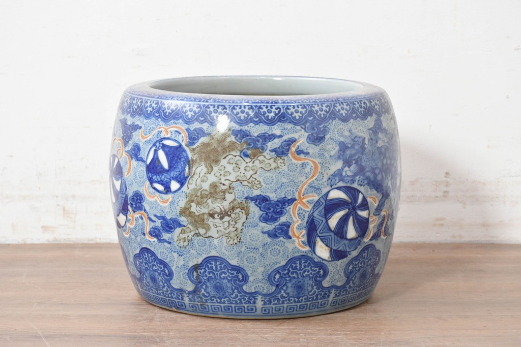 【簡易リペア限定品】　和製アンティーク　玉取獅子(獅子・鞠)モチーフの瀬戸火鉢　(R-086864)
