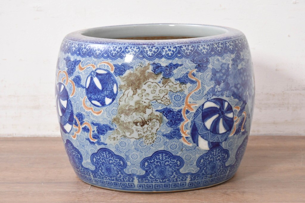 【簡易リペア限定品】　和製アンティーク　玉取獅子(獅子・鞠)モチーフの瀬戸火鉢　(R-086864)