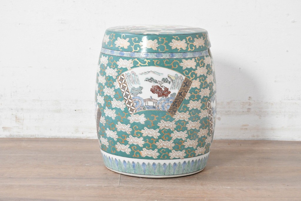 和製ヴィンテージ　高級品　GOLD IMARI　扇面模様(山水図・花鳥図)が描かれた有田焼のスツール　(R-086865)