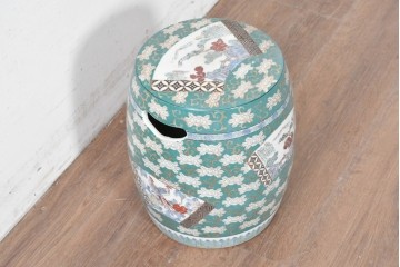 和製ヴィンテージ　高級品　GOLD IMARI　扇面模様(山水図・花鳥図)が描かれた有田焼のスツール　(R-086865)