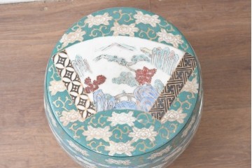 和製ヴィンテージ　高級品　GOLD IMARI　扇面模様(山水図・花鳥図)が描かれた有田焼のスツール　(R-086865)