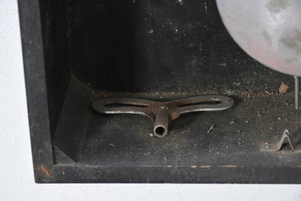 和製ヴィンテージ　精工舎(SEIKOSHA、セイコー)　ガラス窓の幾何学模様が印象的なスクエア型振り子時計　(R-086868)