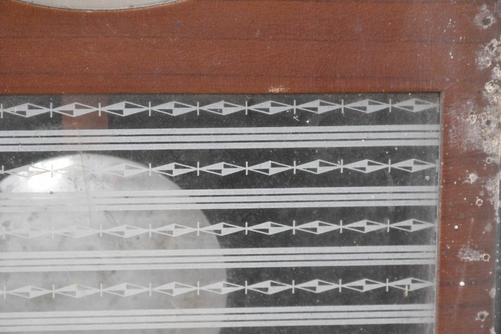 和製ヴィンテージ　精工舎(SEIKOSHA、セイコー)　ガラス窓の幾何学模様が印象的なスクエア型振り子時計　(R-086868)