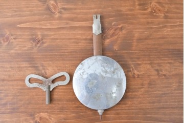 和製ヴィンテージ　精工舎(SEIKOSHA、セイコー)　ガラス窓の幾何学模様が印象的なスクエア型振り子時計　(R-086868)