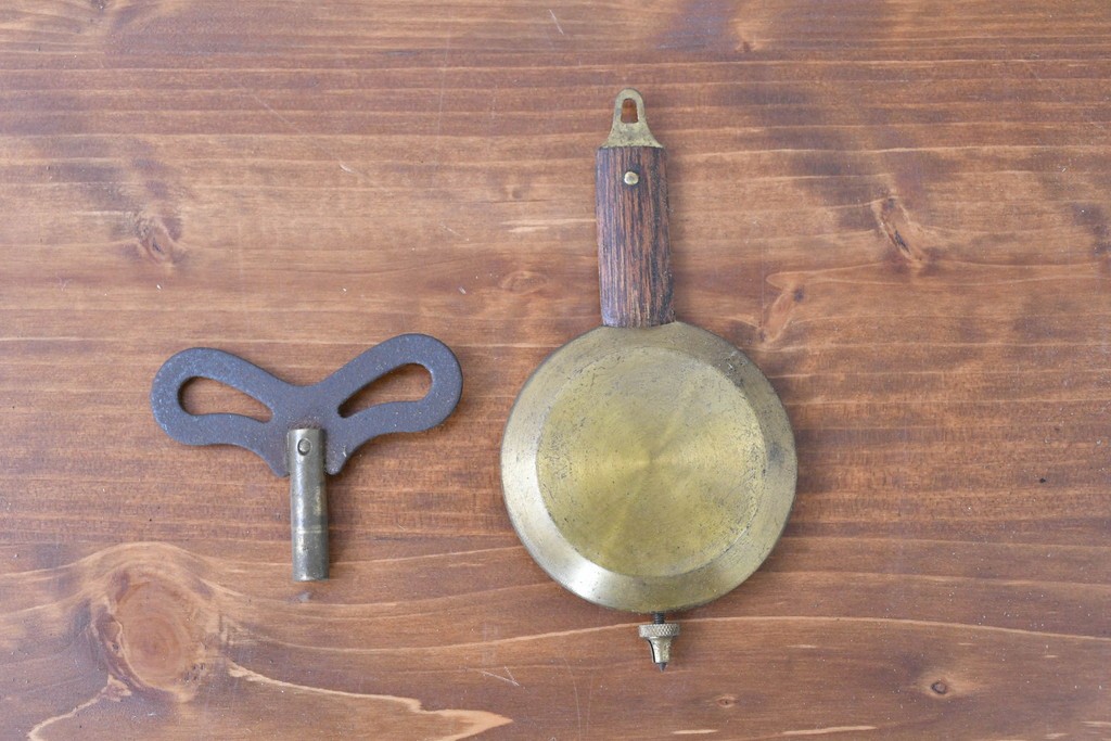 和製アンティーク　大正ロマン　精工舎(SEIKOSHA、セイコー)　アーチ型が可愛らしい小ぶりな振り子時計　(R-086869)