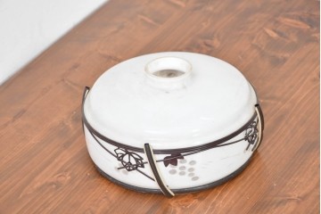 《引っ掛けシーリング式ペンダントライト加工費込み》　和製アンティーク　切子細工(葡萄)とセルロイド装飾をあしらったペンダントライト　(R-086873)