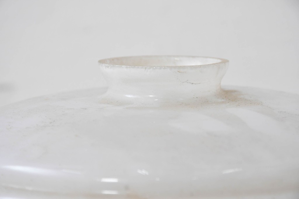 《引っ掛けシーリング式ペンダントライト加工費込み》　和製アンティーク　切子細工(葡萄)とセルロイド装飾をあしらったペンダントライト　(R-086874)