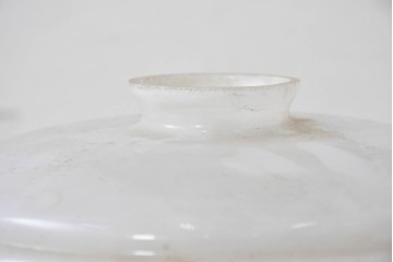 《引っ掛けシーリング式ペンダントライト加工費込み》　和製アンティーク　切子細工(葡萄)とセルロイド装飾をあしらったペンダントライト　(R-086874)