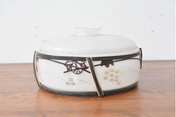 《引っ掛けシーリング式ペンダントライト加工費込み》　和製アンティーク　切子細工(葡萄)とセルロイド装飾をあしらったペンダントライト　(R-086874)