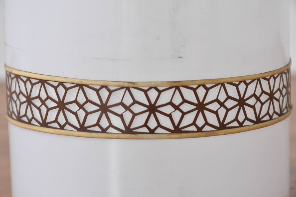 《引っ掛けシーリング式ペンダントライト加工費込み》　和製アンティーク　セルロイド装飾(麻の葉模様)をあしらった小さなペンダントライト　(R-086876)