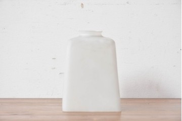 《引っ掛けシーリング式ペンダントライト加工費込み》　和製ヴィンテージ　シンプルな台形フォルムのガラスペンダントライト　(R-086877)