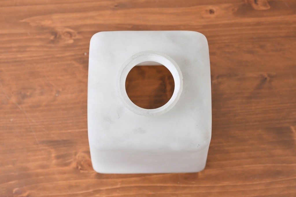 《引っ掛けシーリング式ペンダントライト加工費込み》　和製ヴィンテージ　シンプルな台形フォルムのガラスペンダントライト　(R-086877)