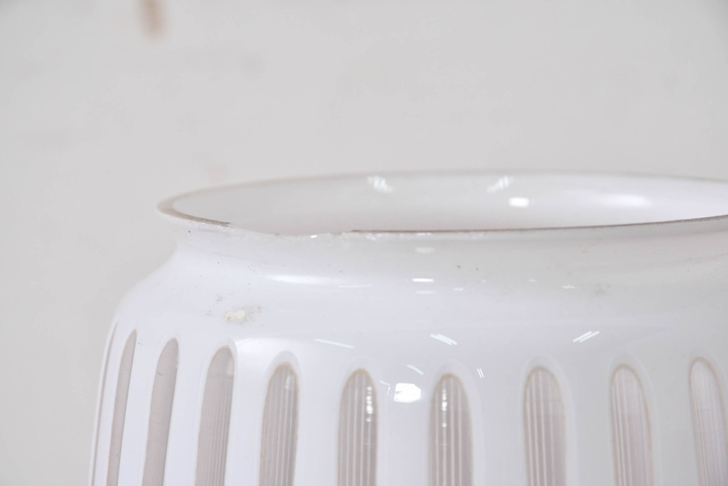 《引っ掛けシーリング式ペンダントライト加工費込み》　和製アンティーク　希少デザイン　大振りサイズ　レトロなストライプが可愛らしい切子細工のペンダントライト　(R-086879)