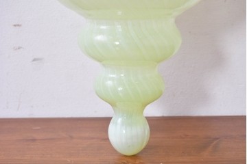 《引っ掛けシーリング式ペンダントライト加工費込み》　イギリスアンティーク　W.A.S. Benson(ウィリアム・アーサー・スミス・ベンソン)　オパールセントガラス　淡い発色が美しいウランガラス(ヴァセリンガラス)のペンダントライト　(R-086880)