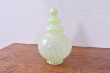 《引っ掛けシーリング式ペンダントライト加工費込み》　イギリスアンティーク　W.A.S. Benson(ウィリアム・アーサー・スミス・ベンソン)　オパールセントガラス　淡い発色が美しいウランガラス(ヴァセリンガラス)のペンダントライト　(R-086880)