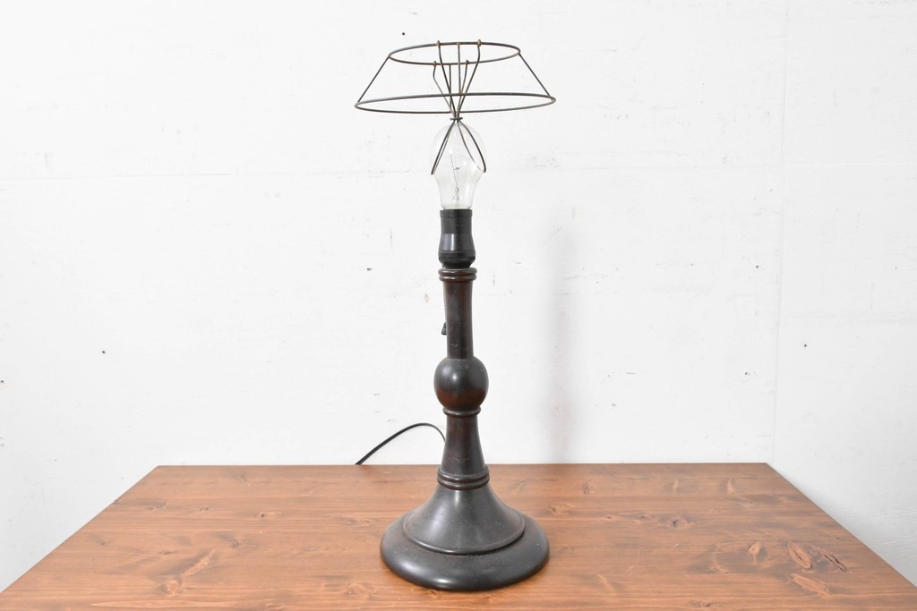 中古　松本民芸家具　和洋折衷デザイン　和紙製プリーツシェードのA型スタンド　(R-086883)